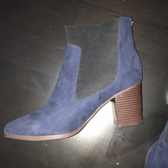Fioni Blue & Black Short Heeled Boots - Picture 2 of 7